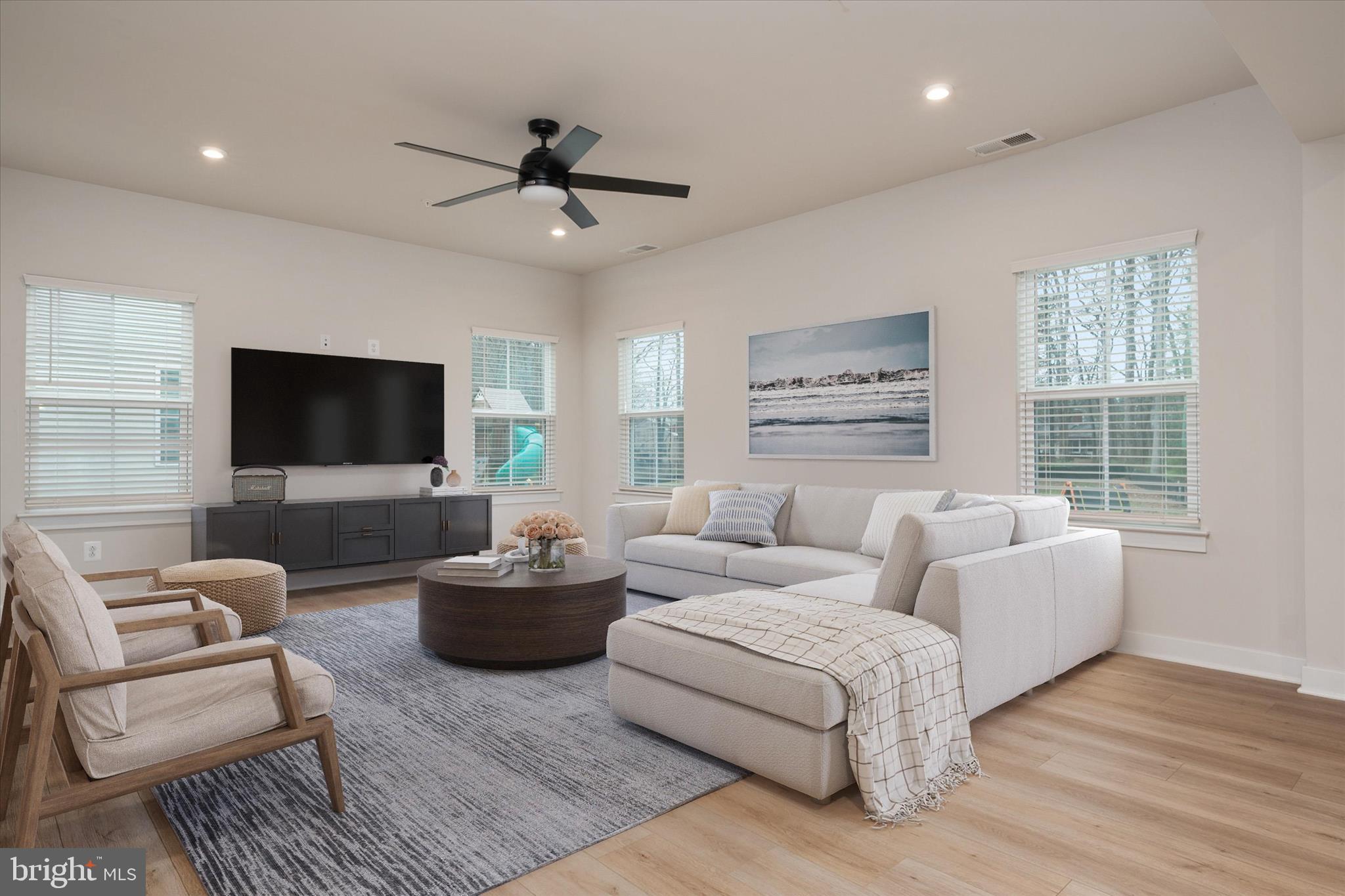 PERRY'S RETREAT - Residential