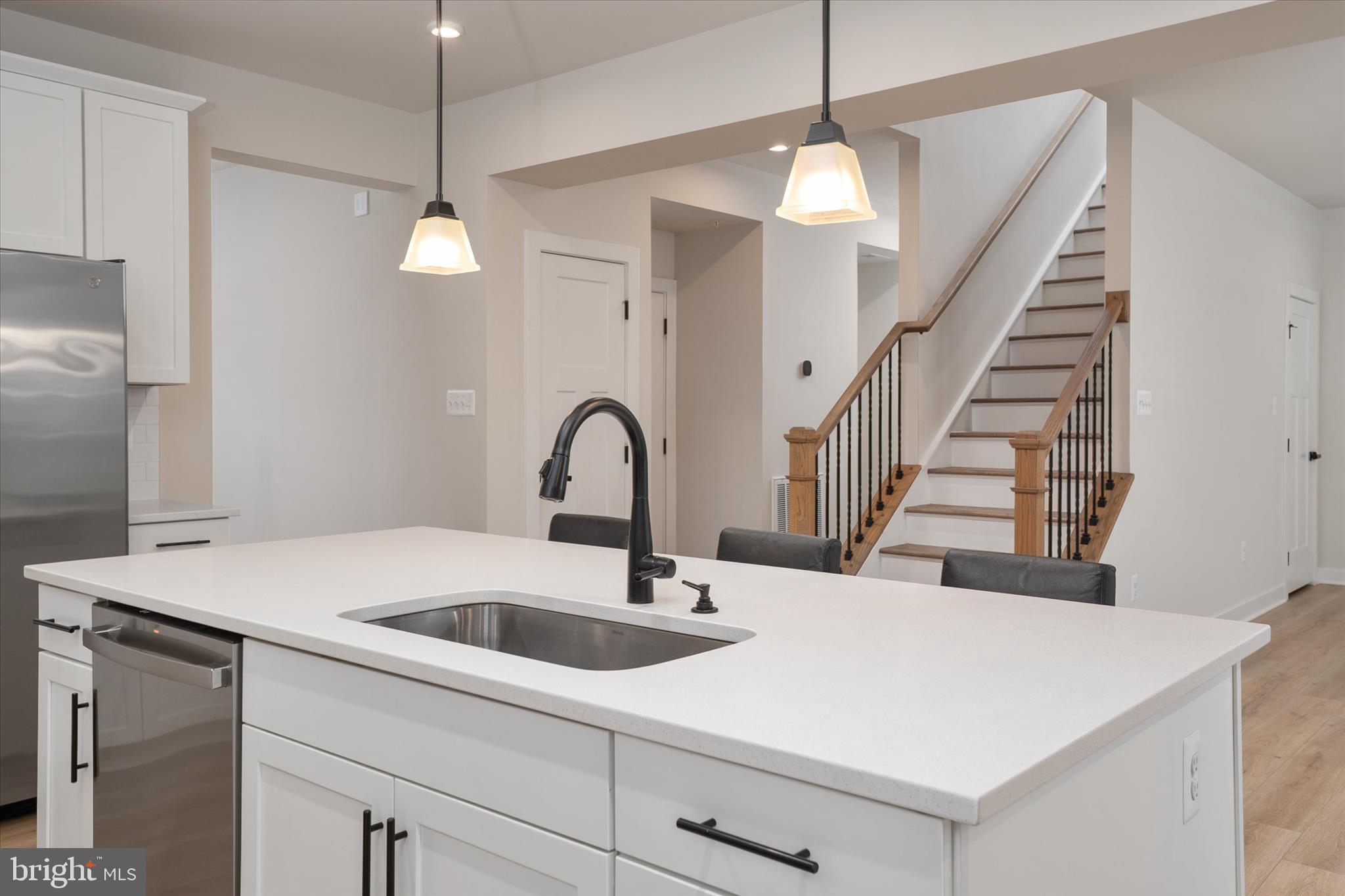 PERRY'S RETREAT - Residential