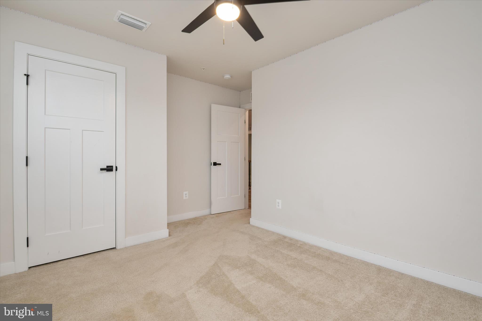 PERRY'S RETREAT - Residential