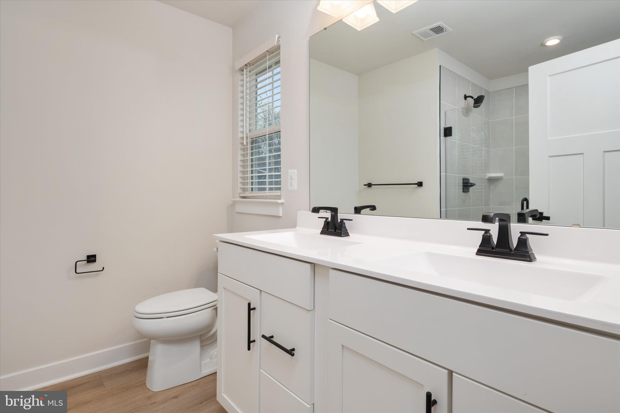 PERRY'S RETREAT - Residential