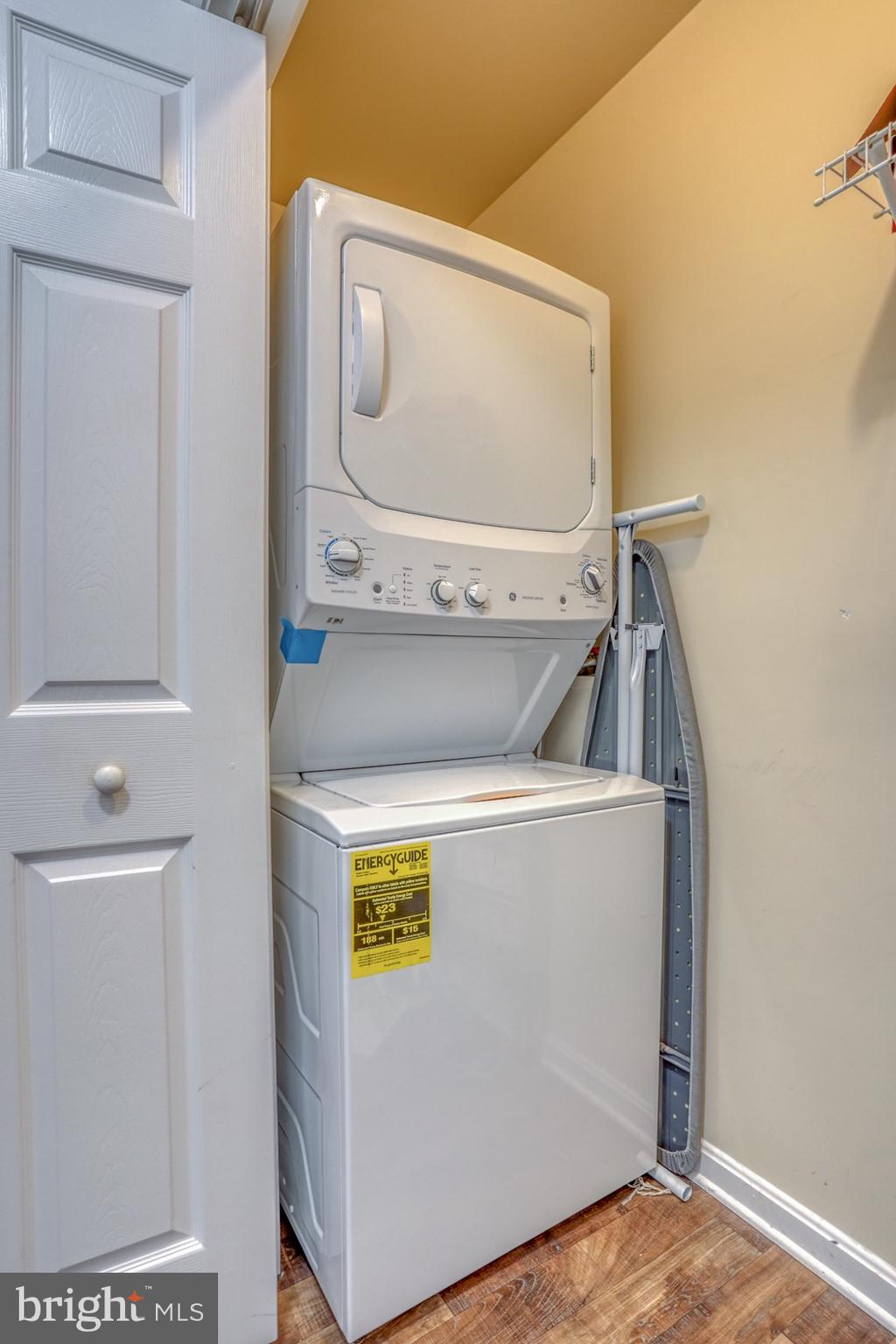 DUNDEE HARBOR - Residential