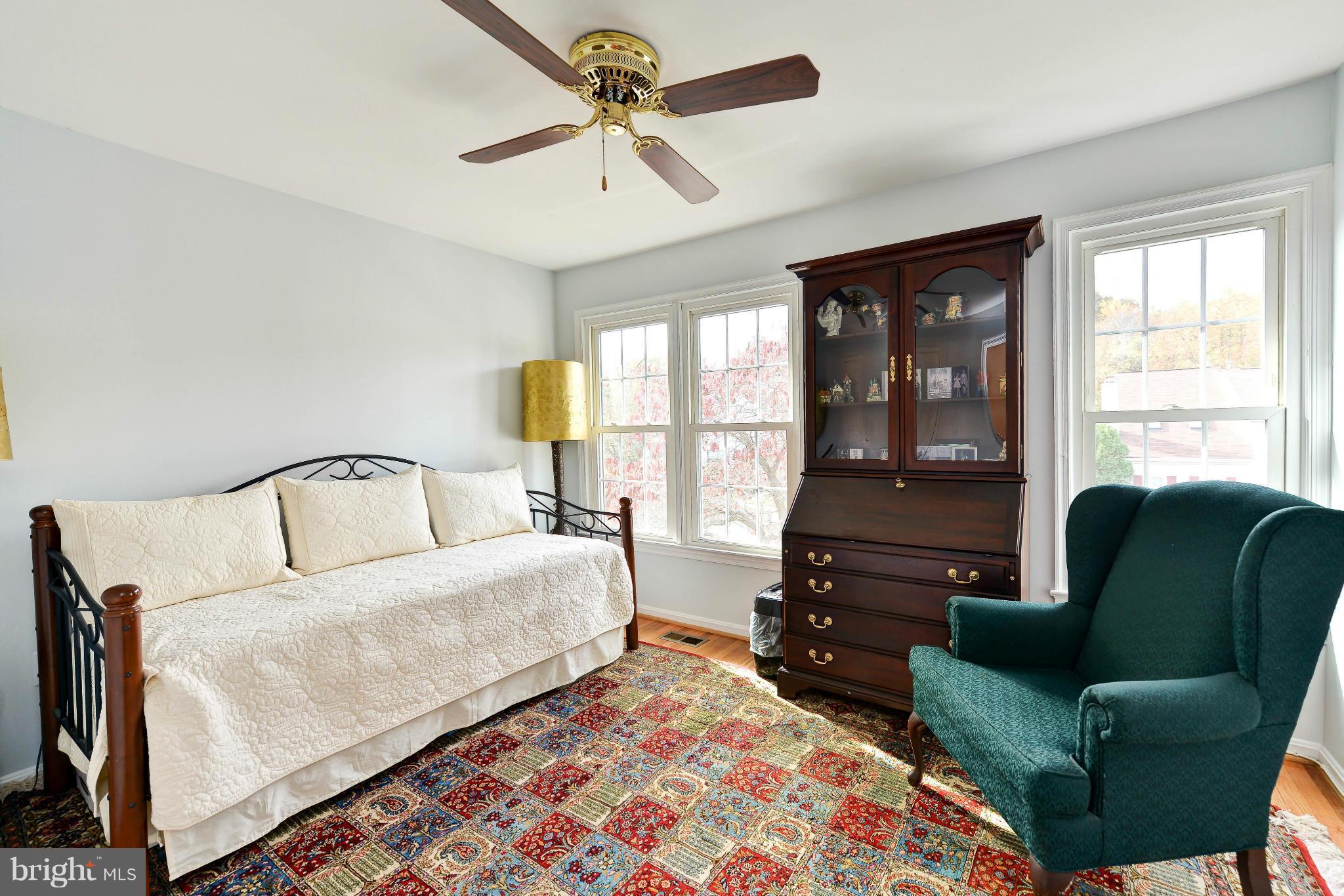 SOUTH KINGS STATION - Residential