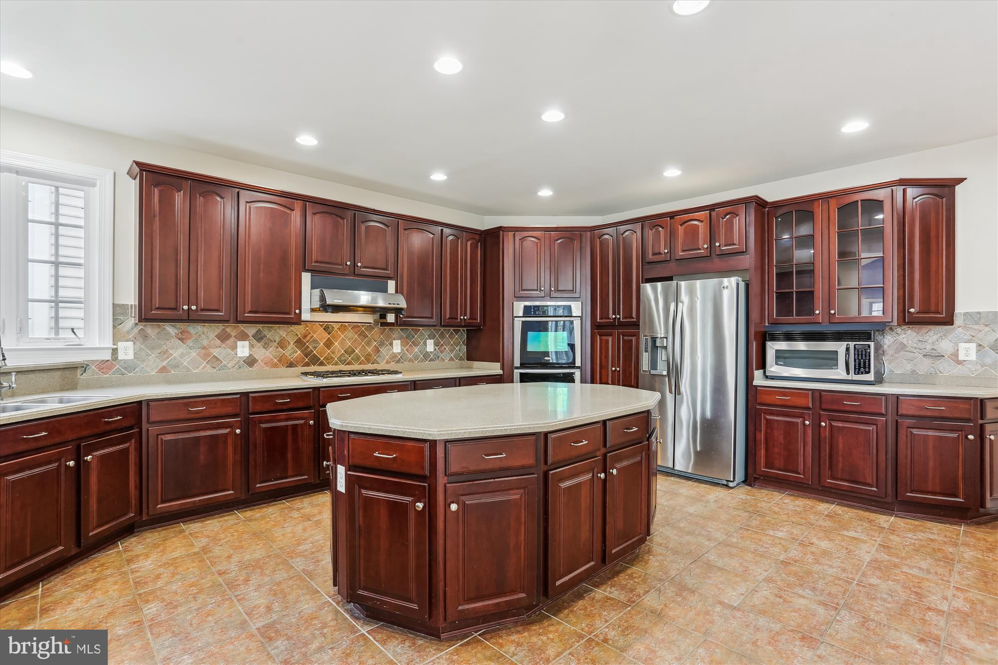 9132 BELVEDERE DRIVE