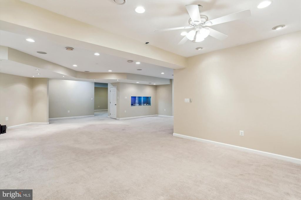 listing image 100
