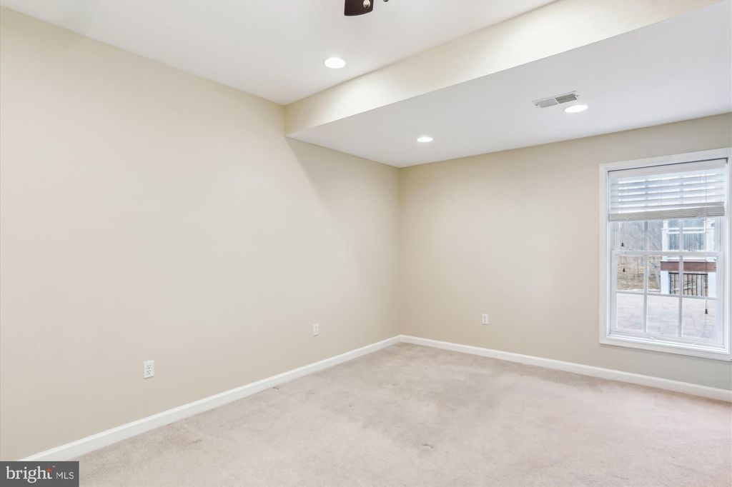 listing image 78