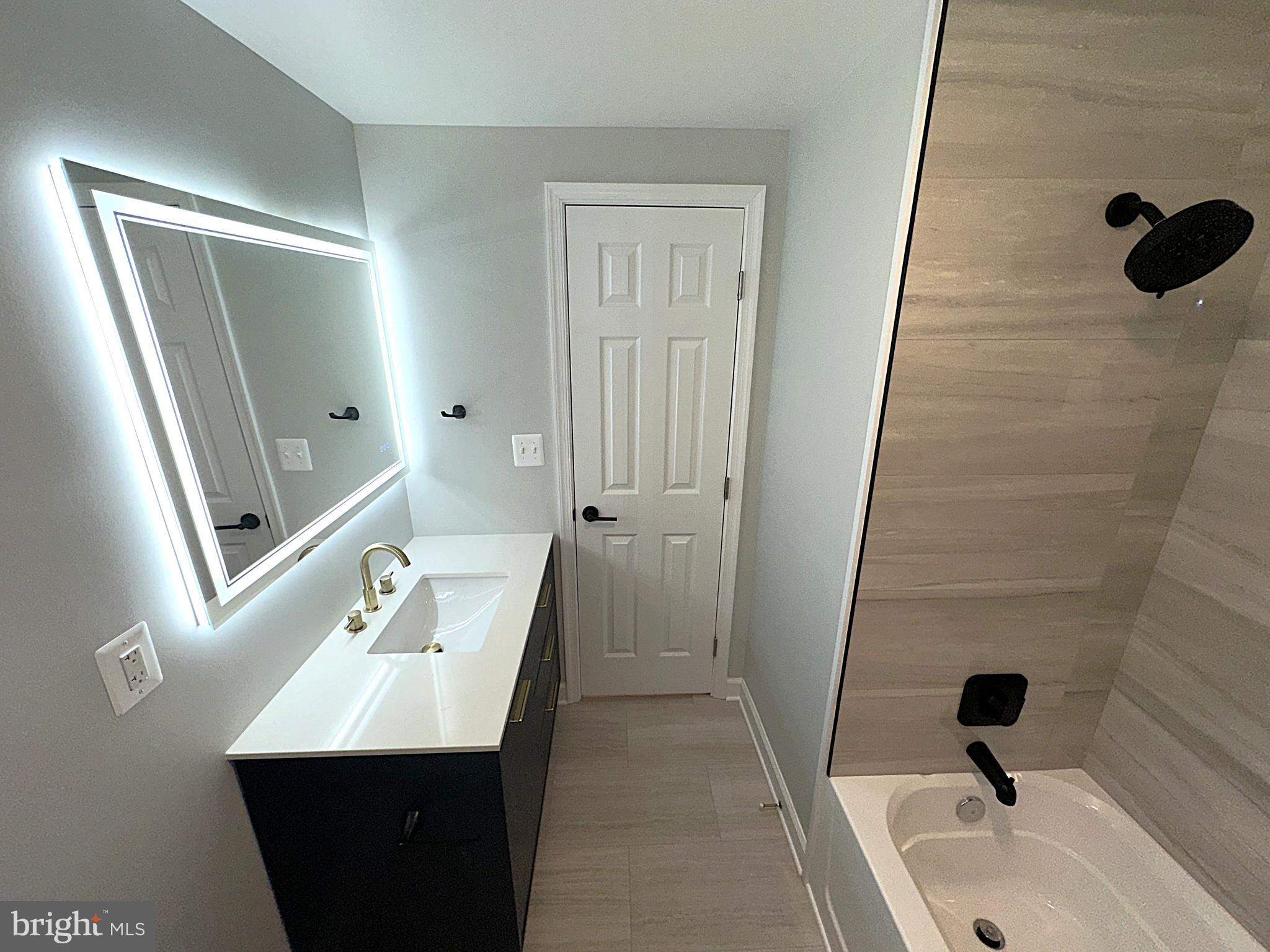 CENTRAL VILLAGE - Residential