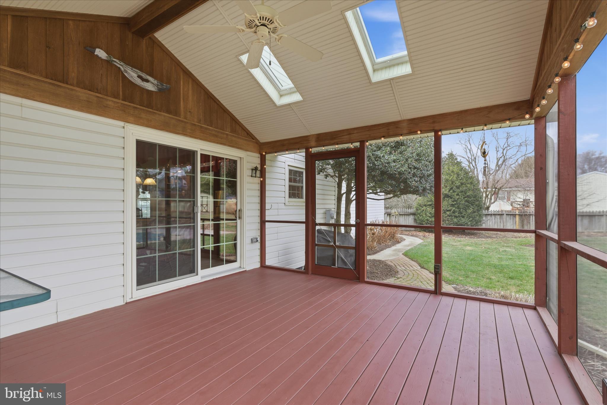 HI VIEW ESTATES - Residential