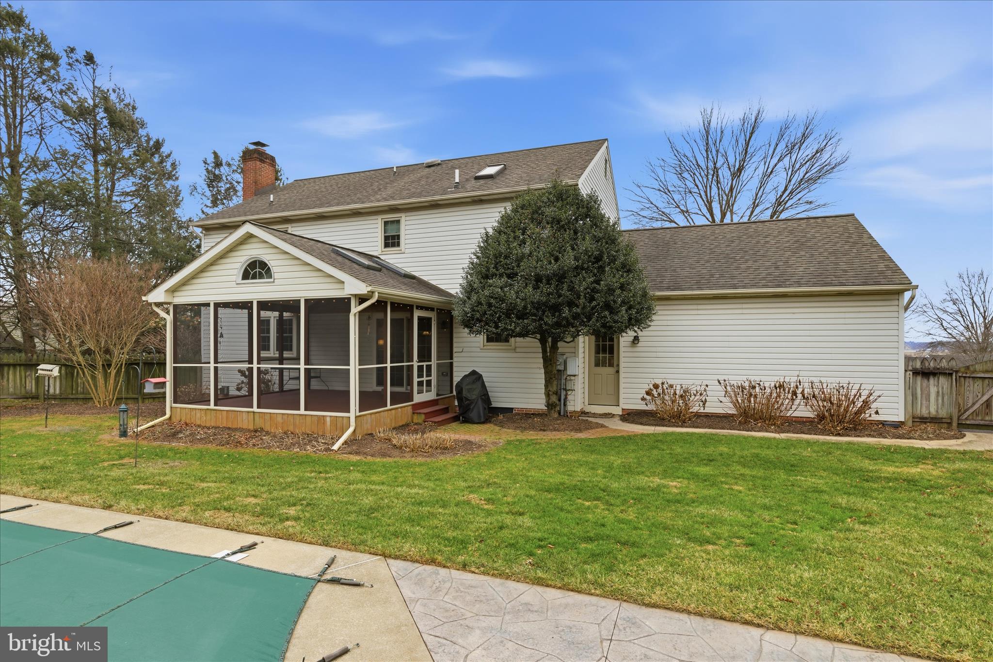 HI VIEW ESTATES - Residential