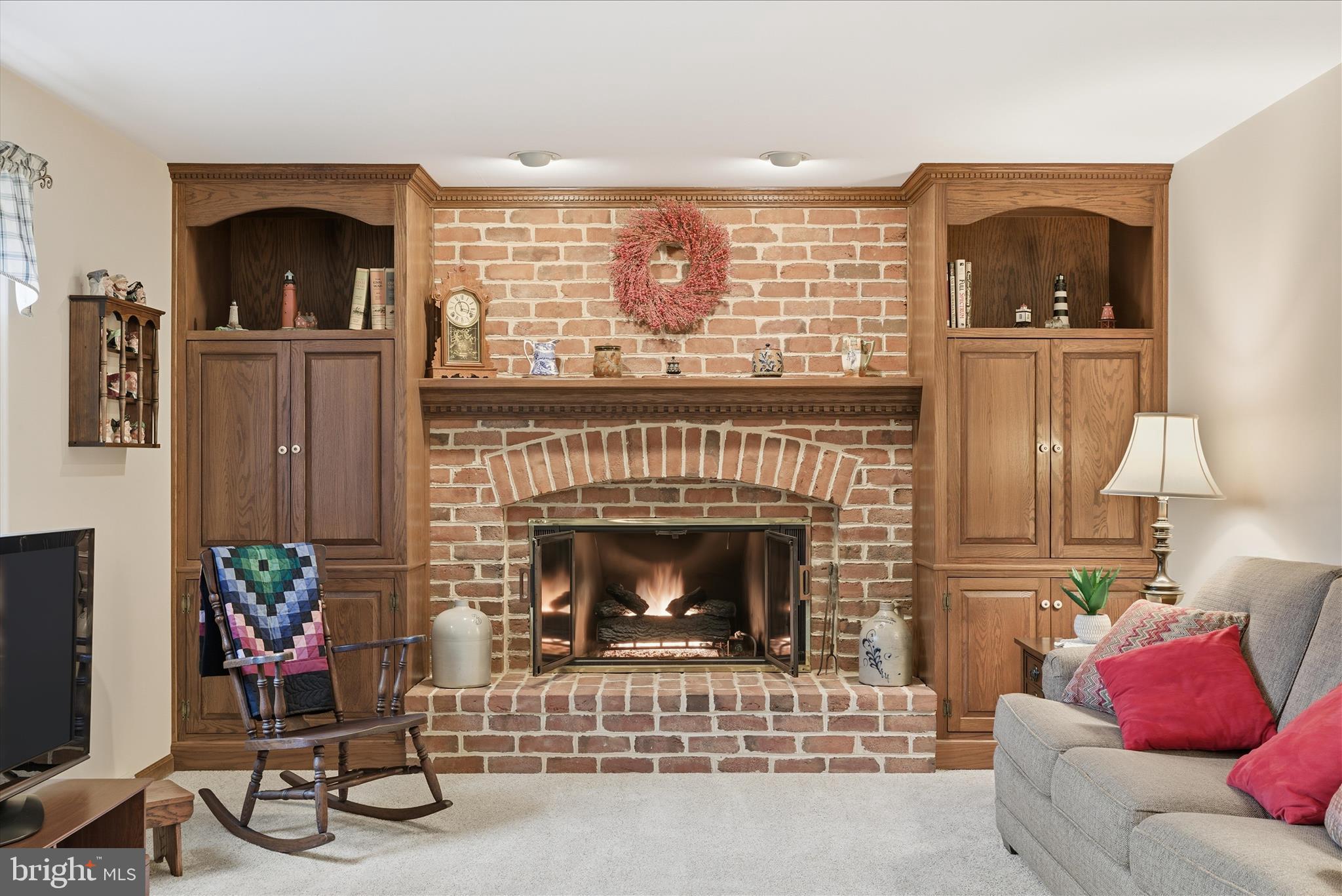 HI VIEW ESTATES - Residential