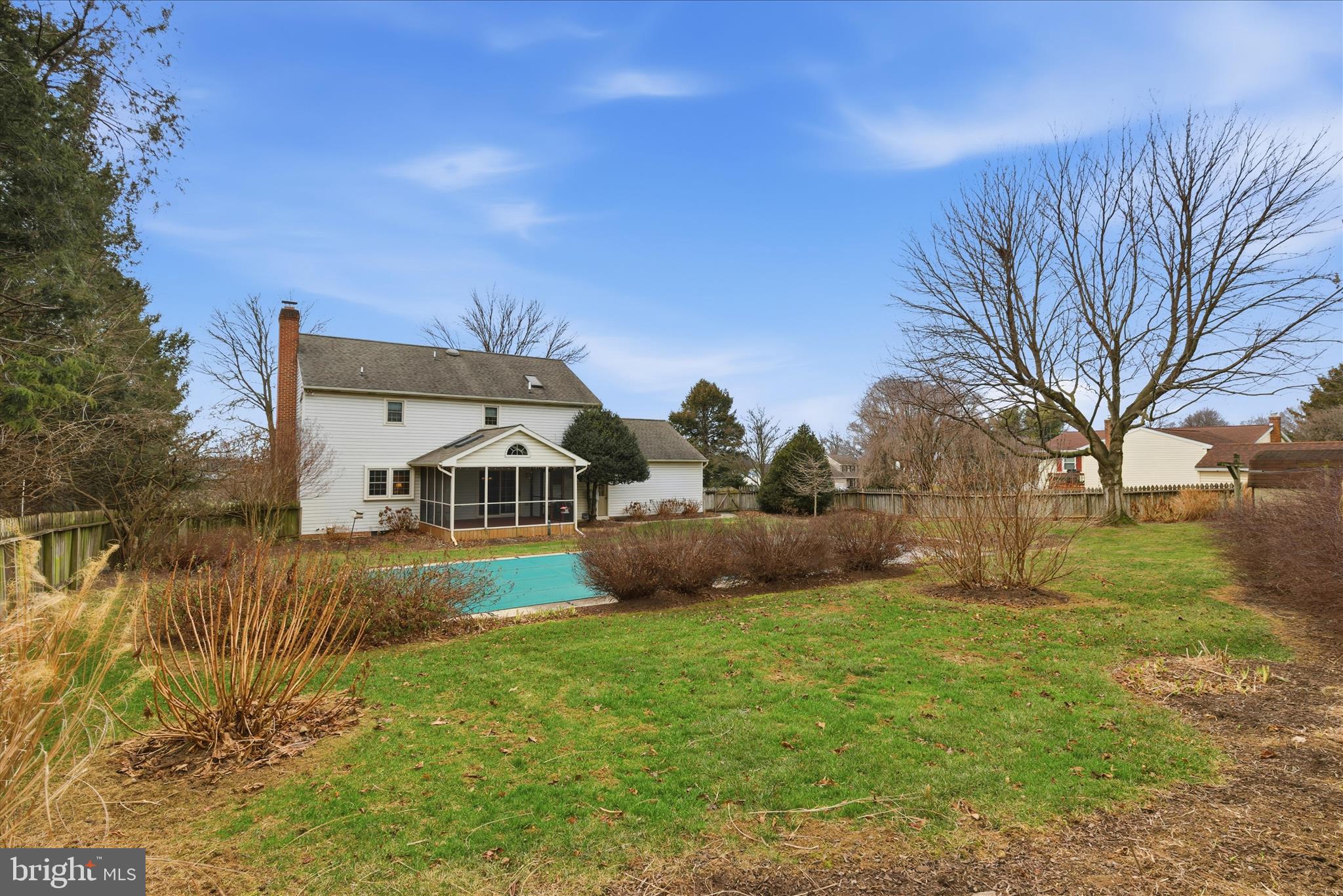 HI VIEW ESTATES - Residential