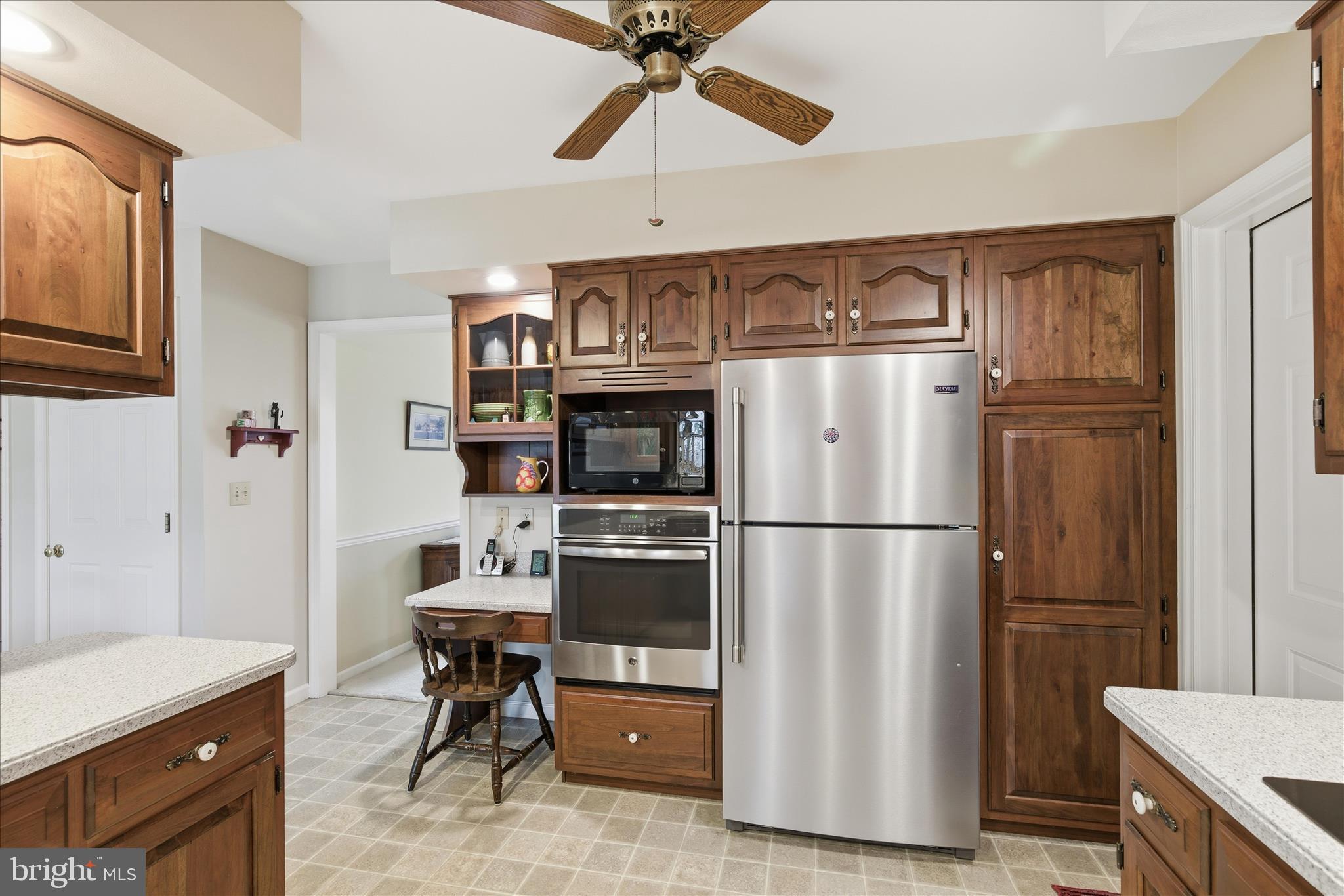 HI VIEW ESTATES - Residential