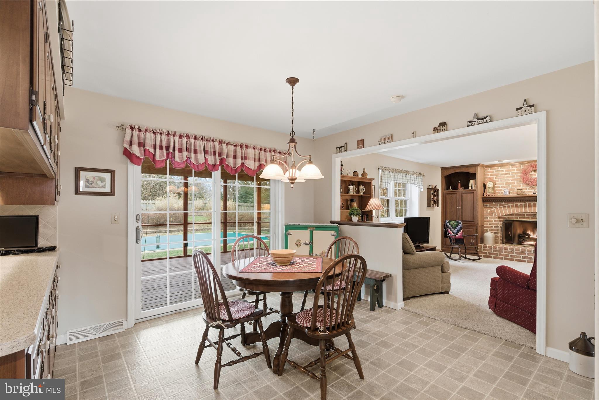 HI VIEW ESTATES - Residential