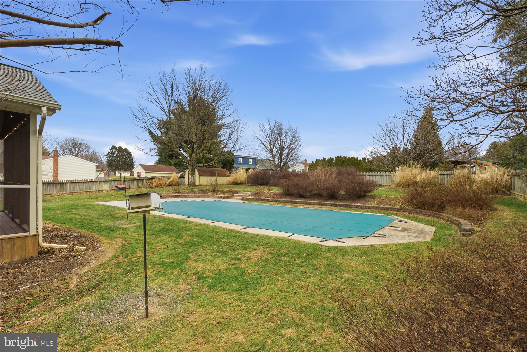 HI VIEW ESTATES - Residential