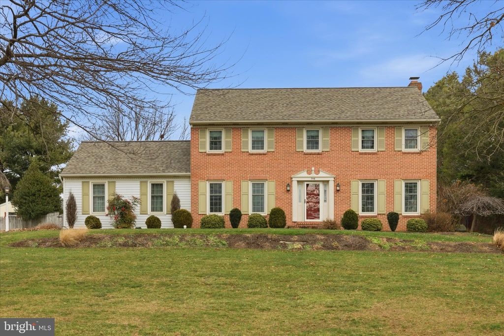 Photo of 546 Hi View Drive, LITITZ, PA 17543 (MLS # PALA2081244)