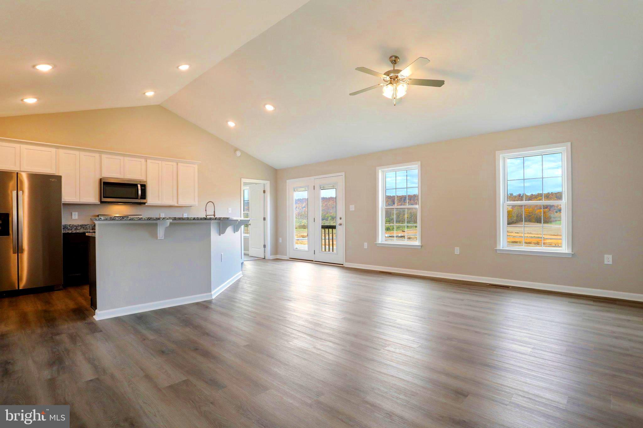 THE VINEYARDS - Residential