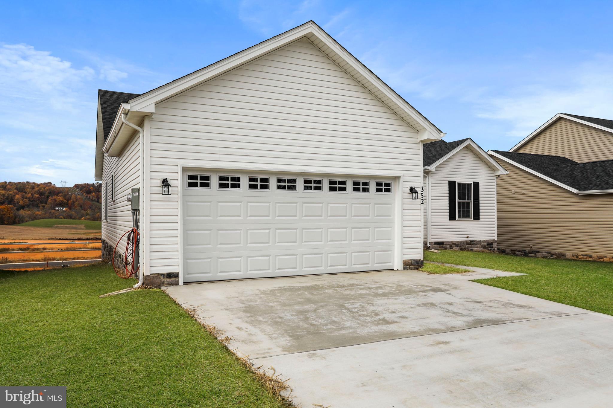 THE VINEYARDS - Residential