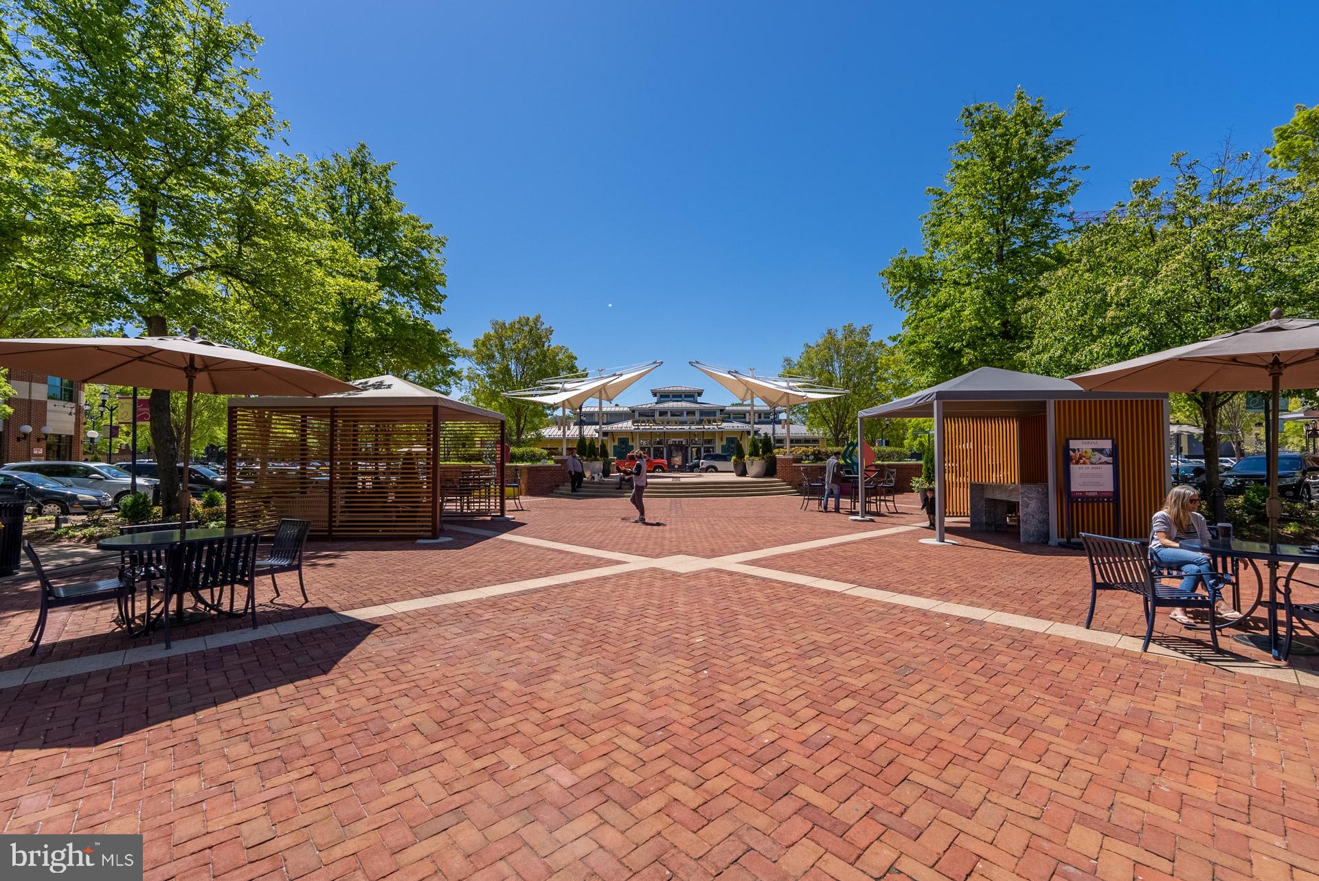 FAIRFAX CENTER - Residential Lease