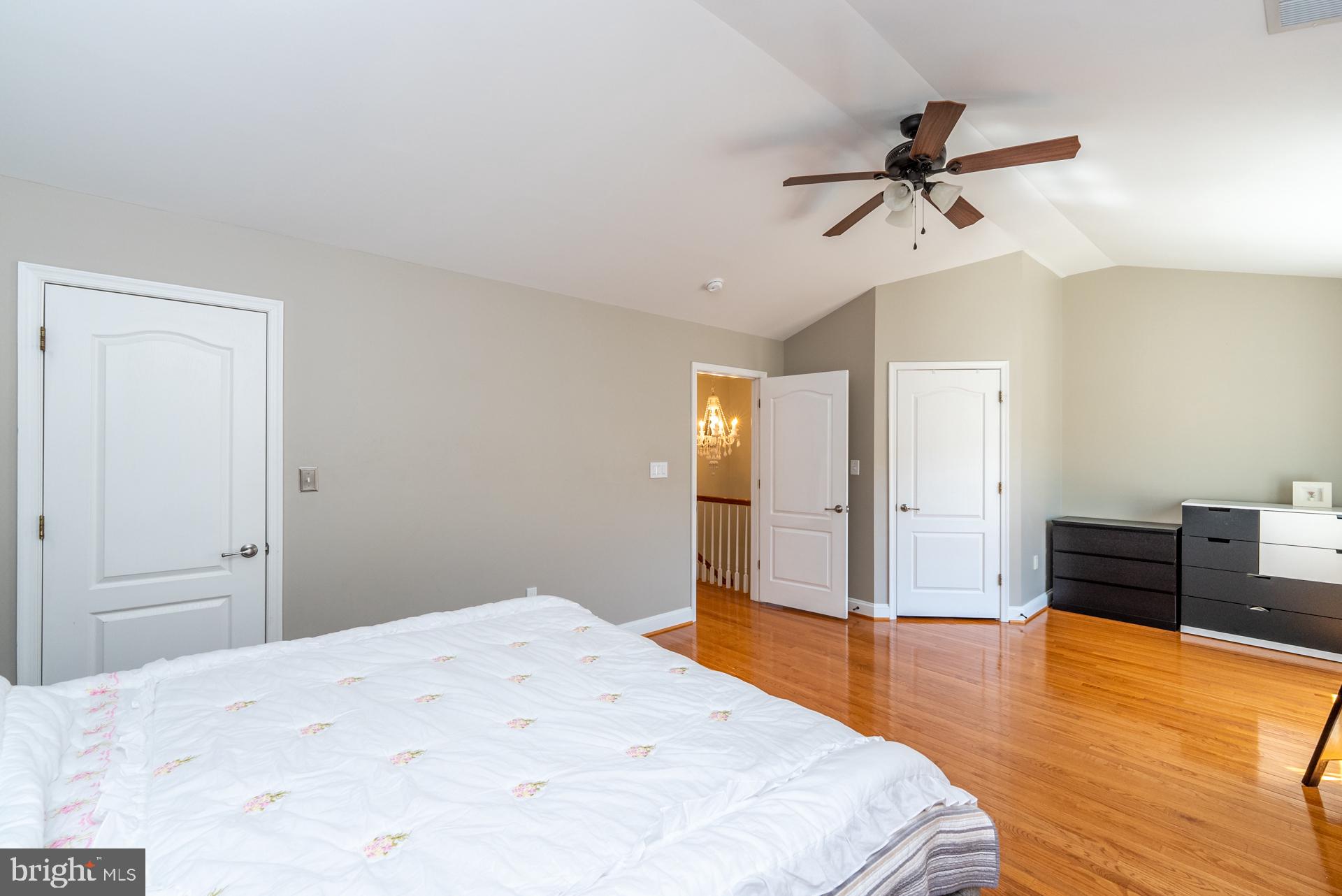 FAIRFAX CENTER - Residential Lease