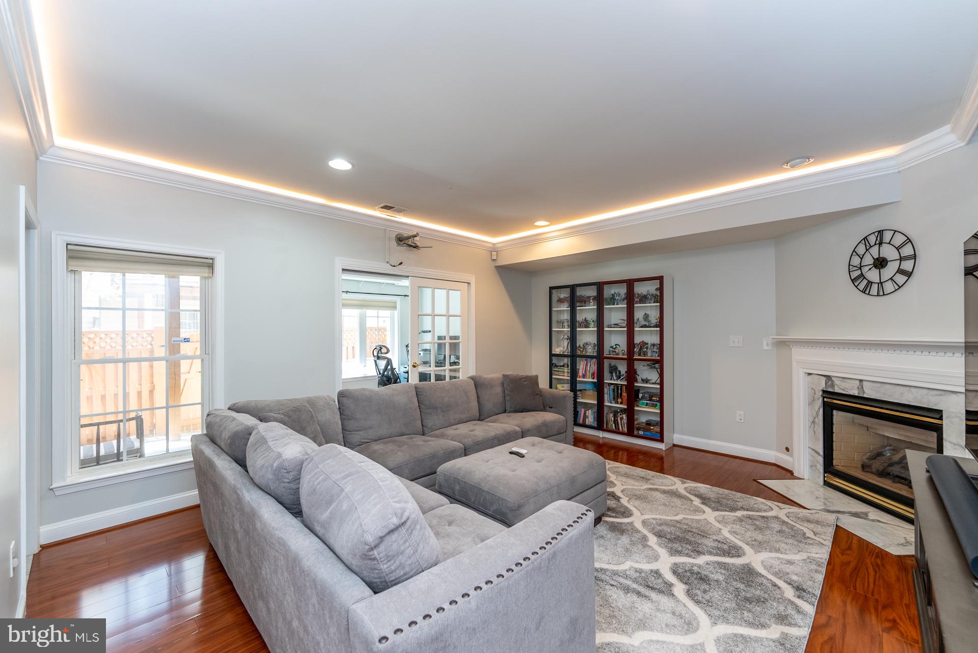 FAIRFAX CENTER - Residential Lease