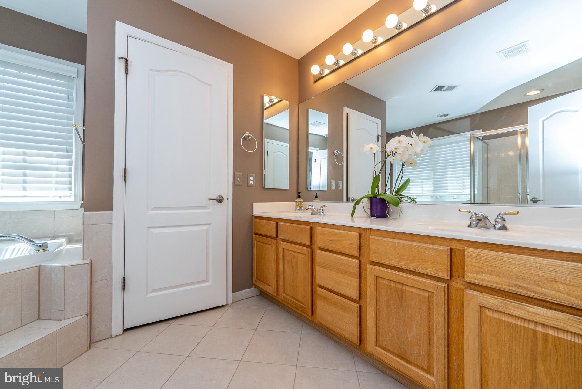 FAIRFAX CENTER - Residential Lease