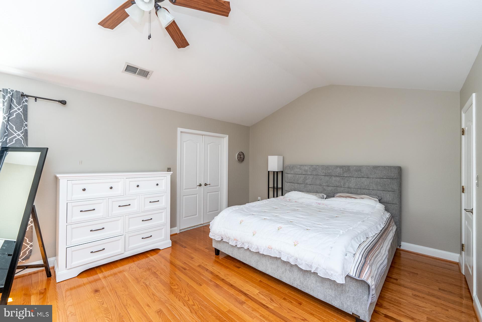 FAIRFAX CENTER - Residential Lease