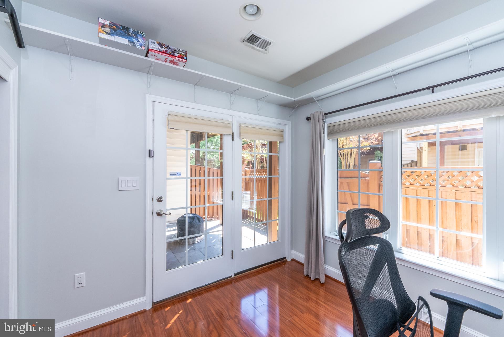 FAIRFAX CENTER - Residential Lease