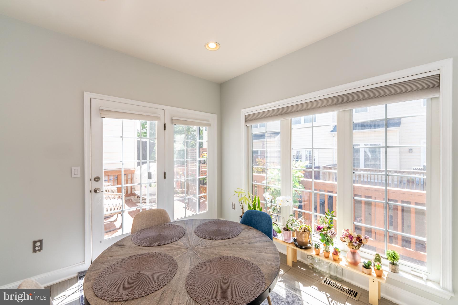 FAIRFAX CENTER - Residential Lease