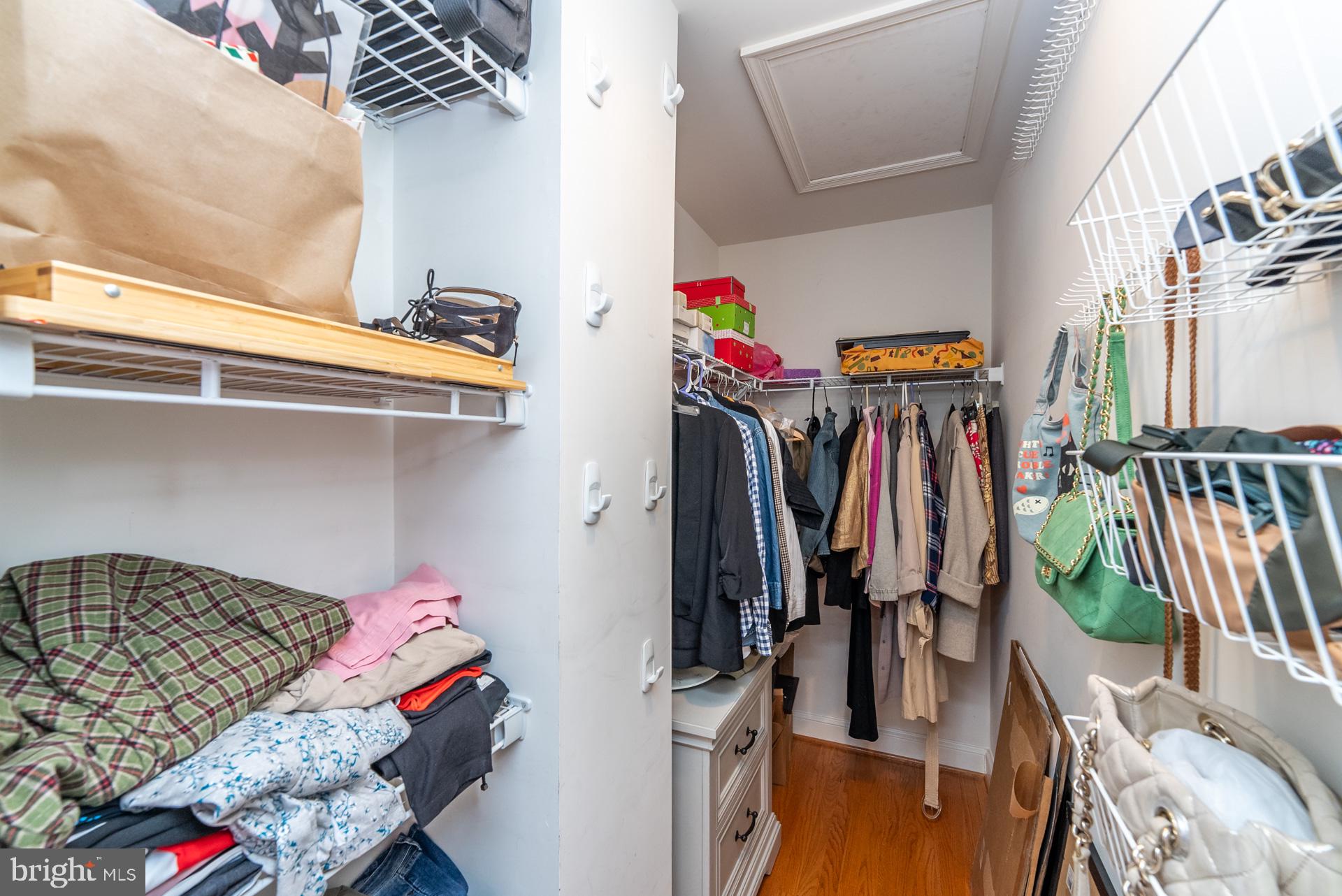 FAIRFAX CENTER - Residential Lease