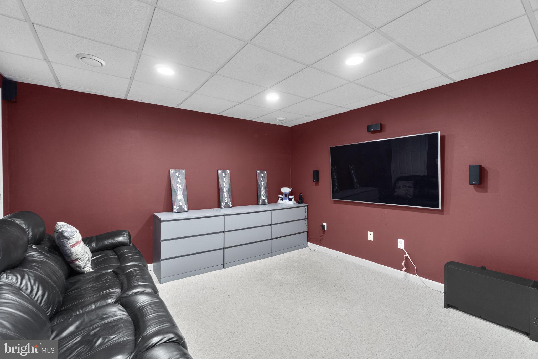 CRYSTAL SPRINGS ESTATES - Residential