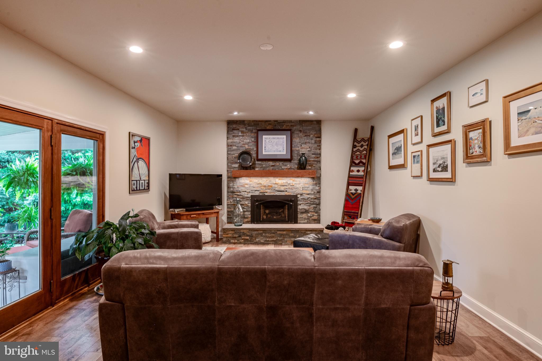 MAIDENCREEK - Residential