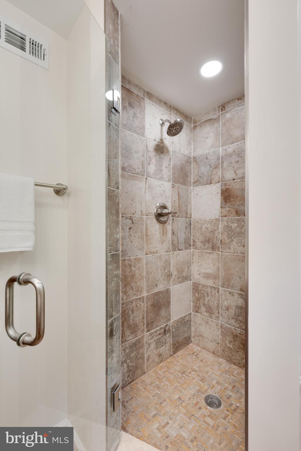 CARROLL KNOLLS - Residential