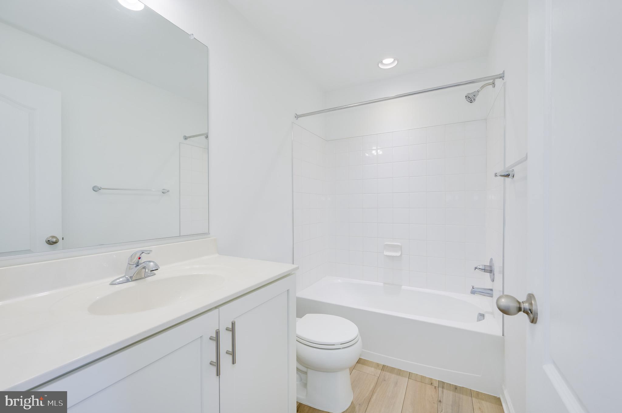 MCCAULEY CROSSING - Residential