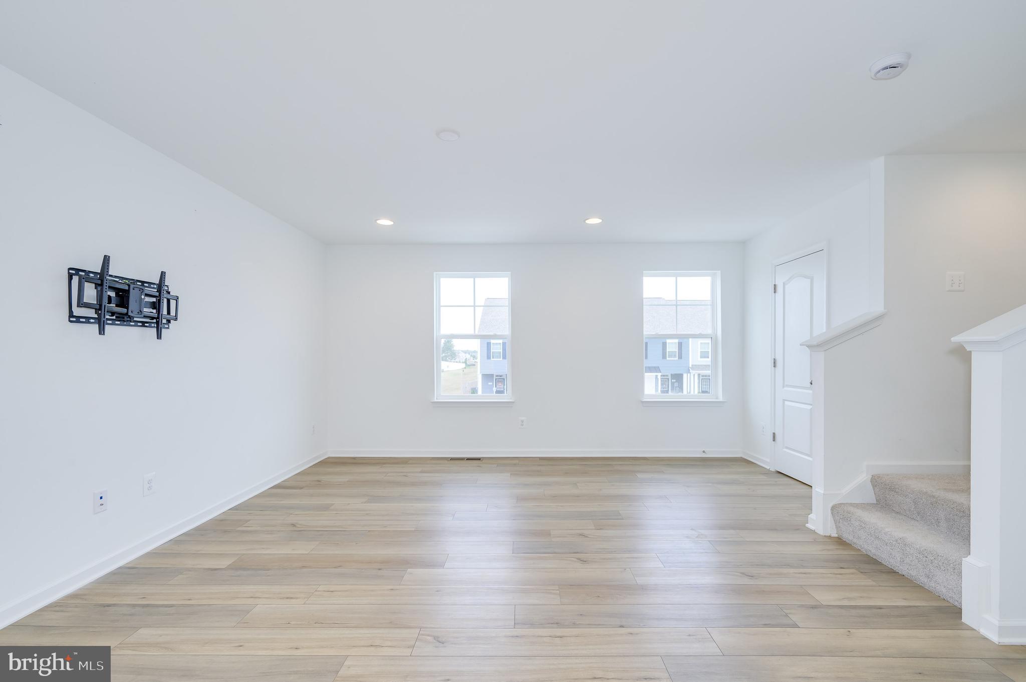 MCCAULEY CROSSING - Residential