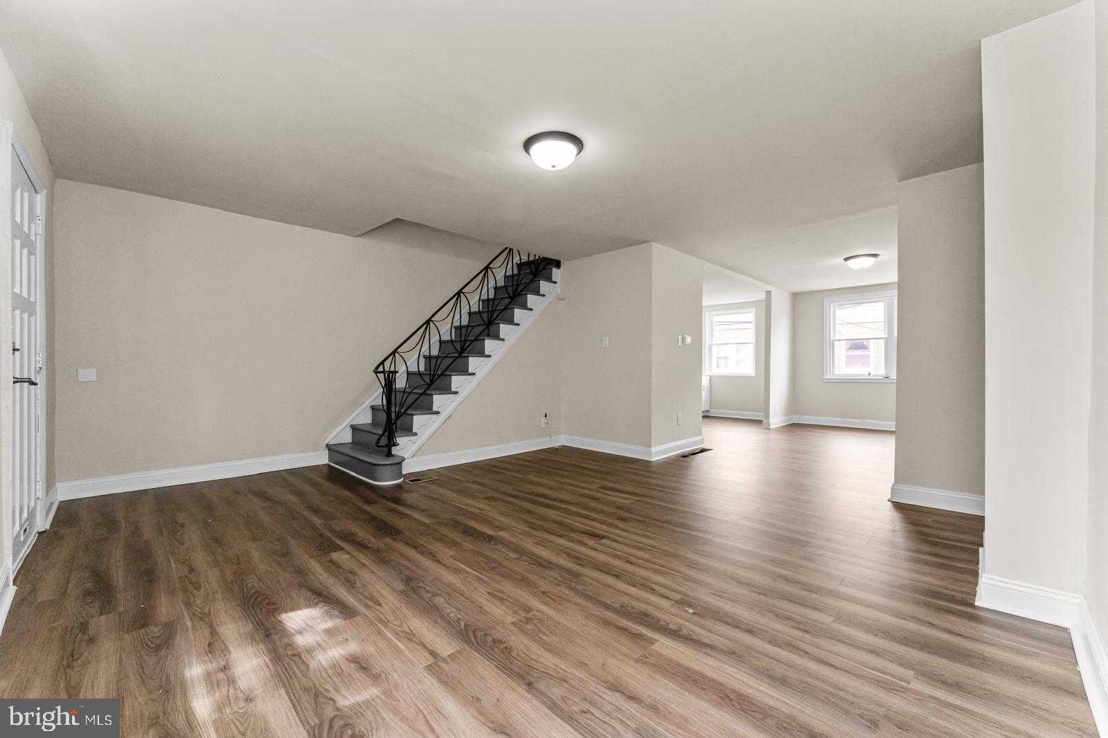 LAWNDALE - Residential