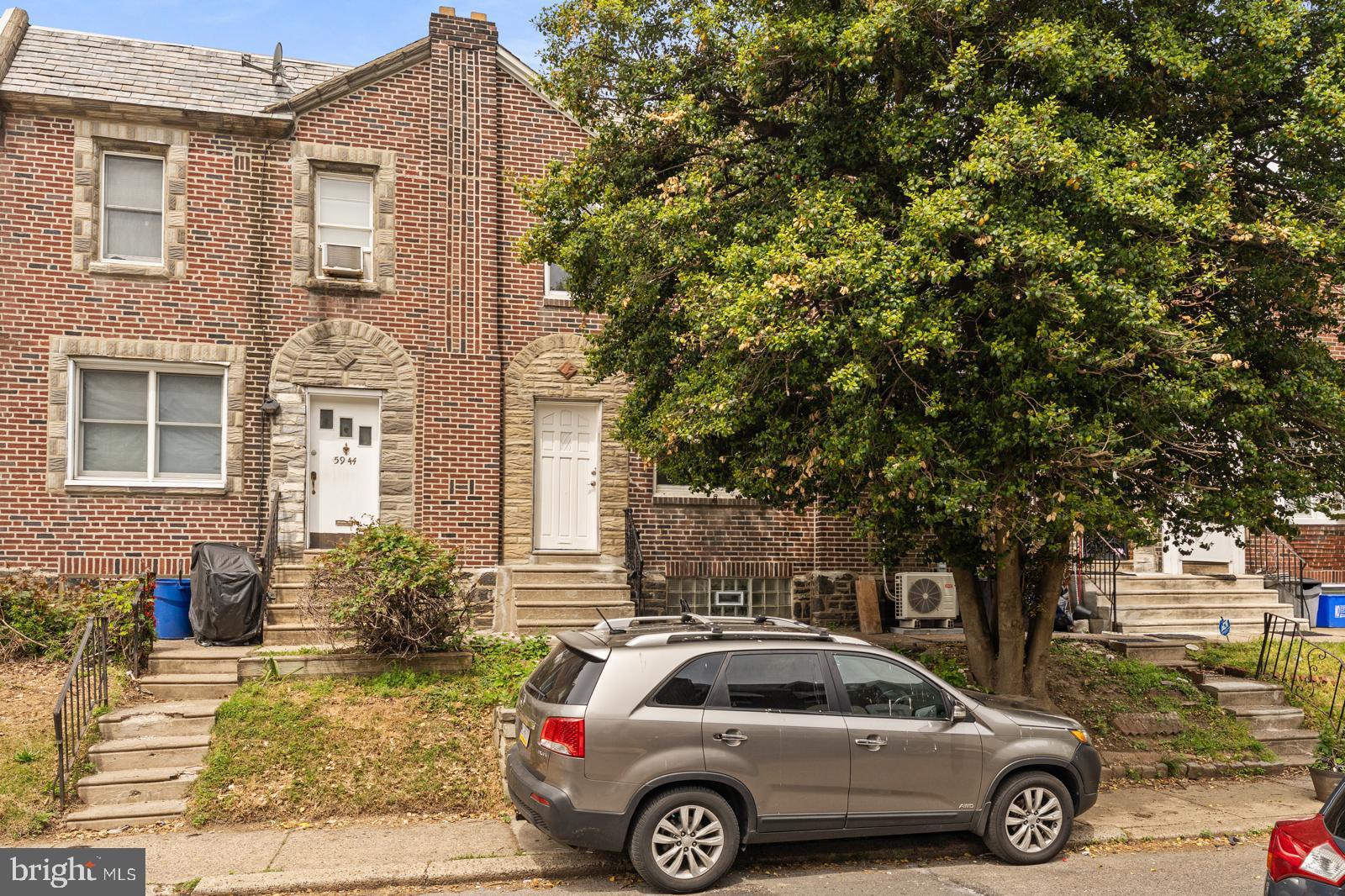 LAWNDALE - Residential