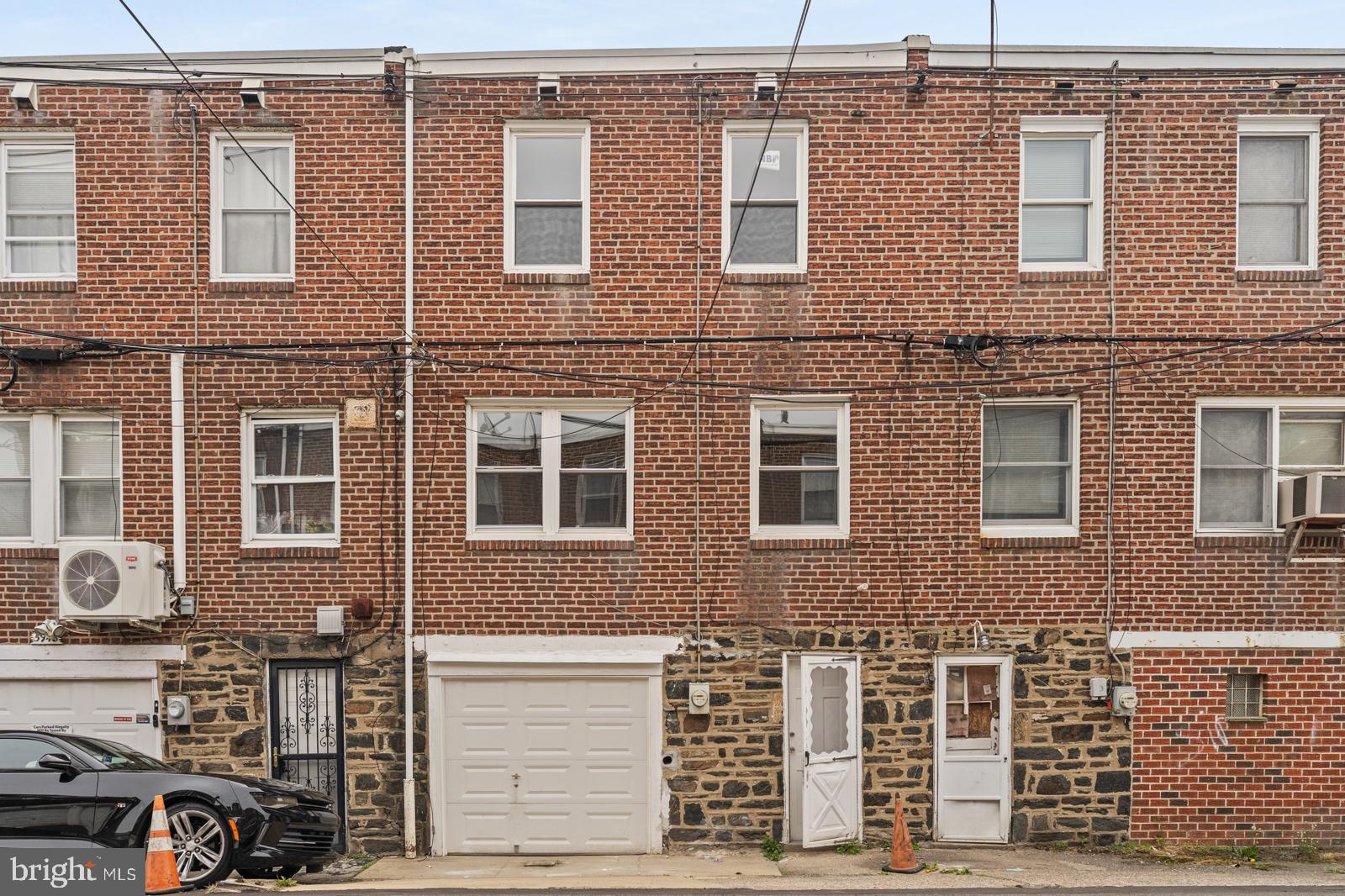 LAWNDALE - Residential