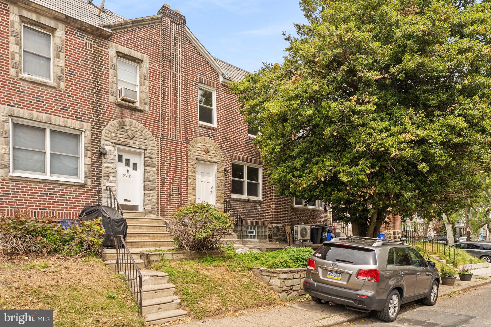 LAWNDALE - Residential