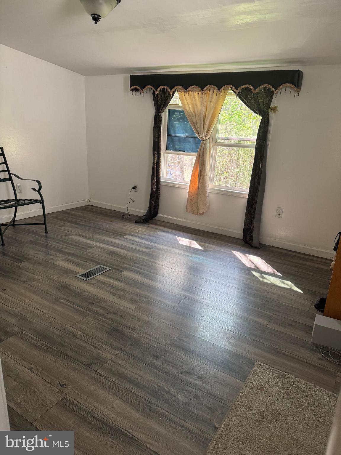 FRIEDEN MANOR - Residential