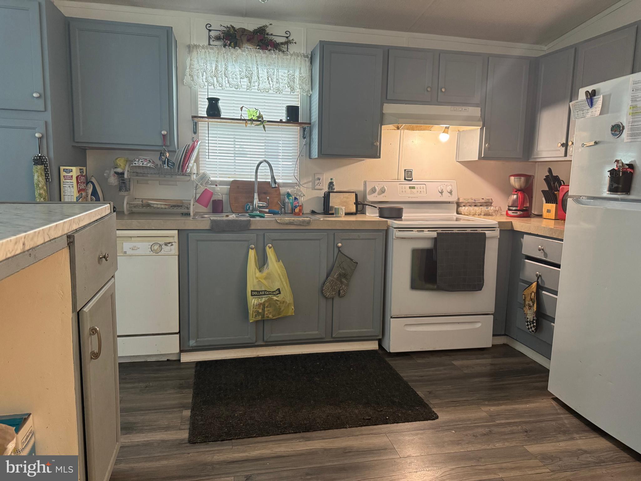 FRIEDEN MANOR - Residential