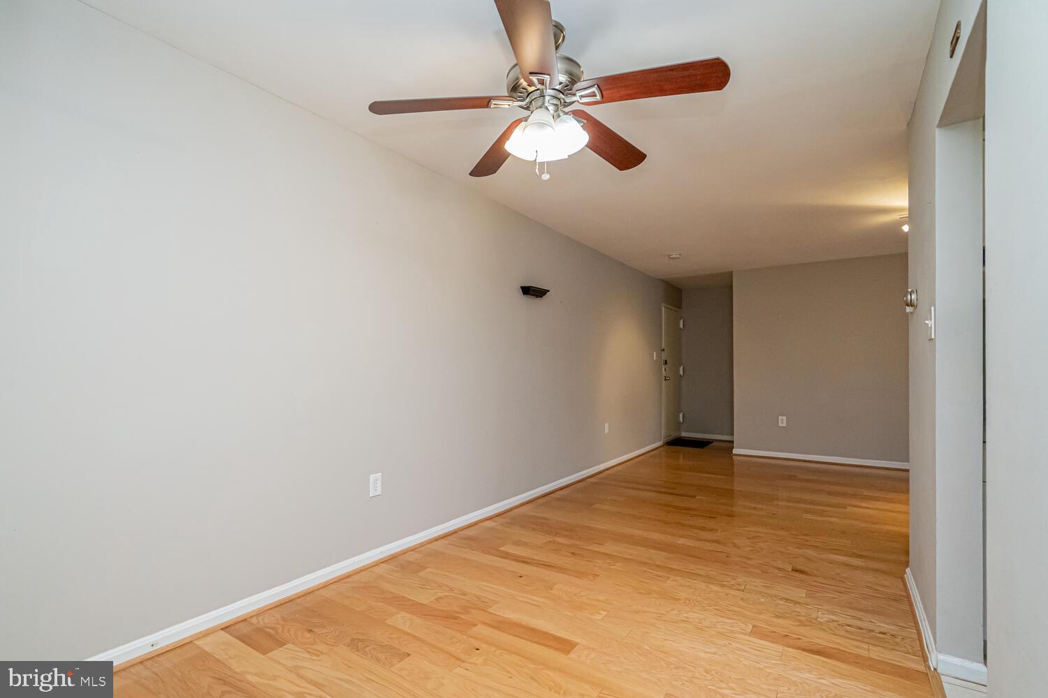 MAYFLOWER SQUARE - Residential