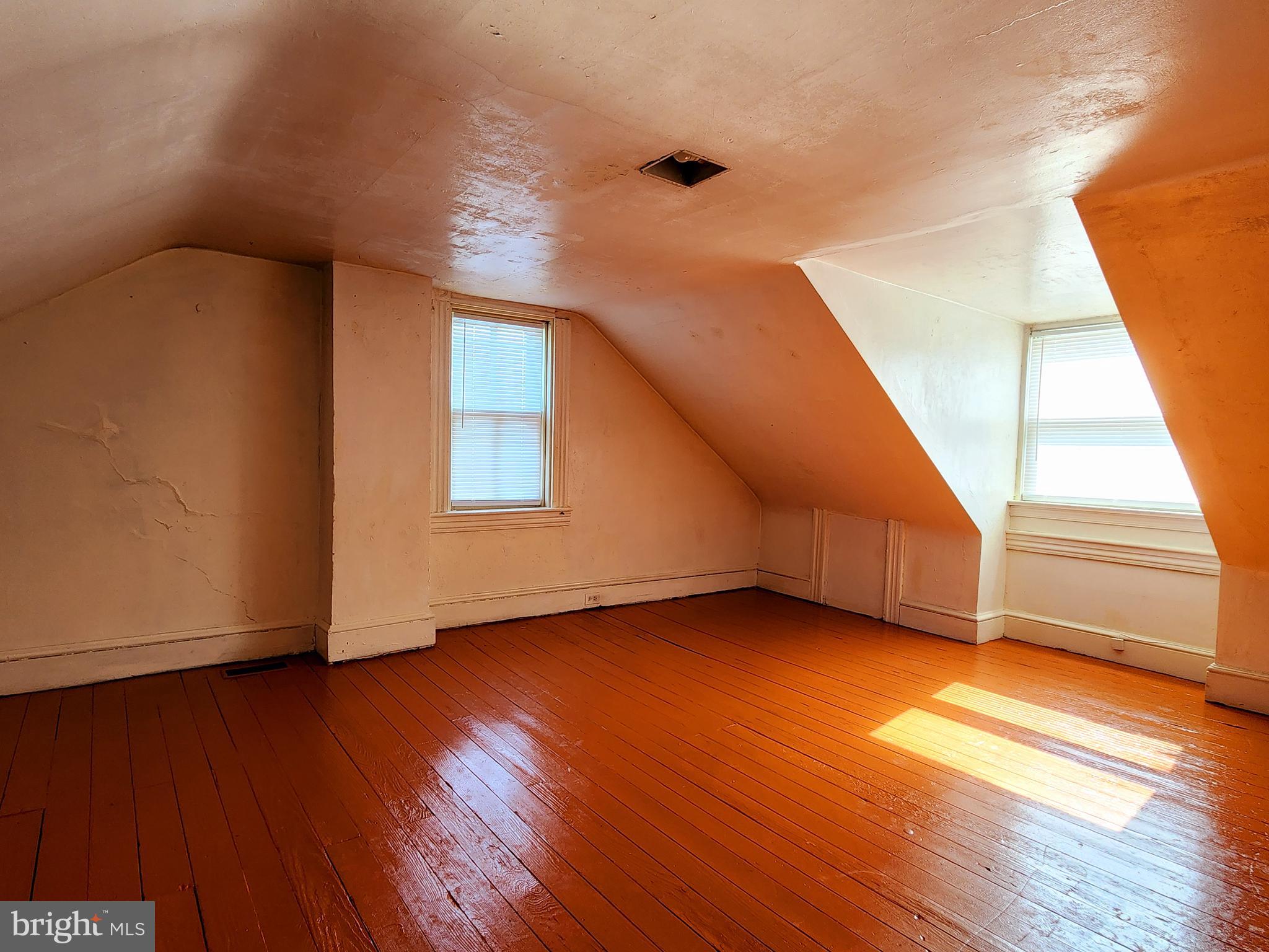 LANCASTER - Residential