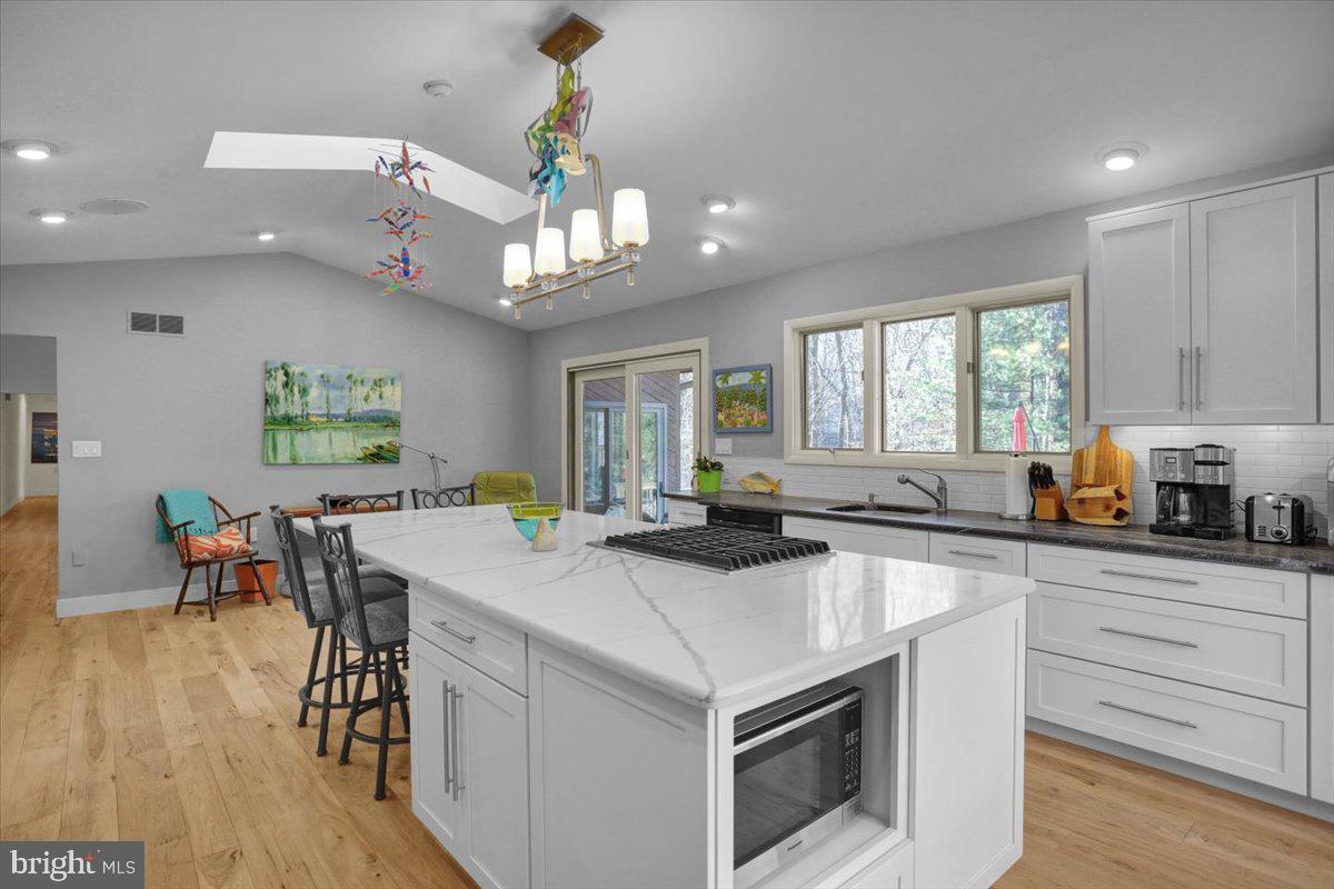 HESSIAN PINES - Residential