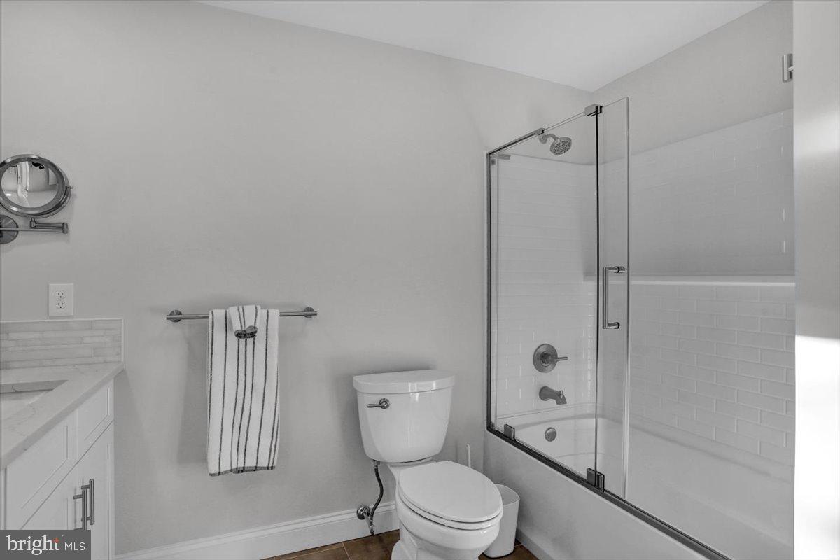 HESSIAN PINES - Residential