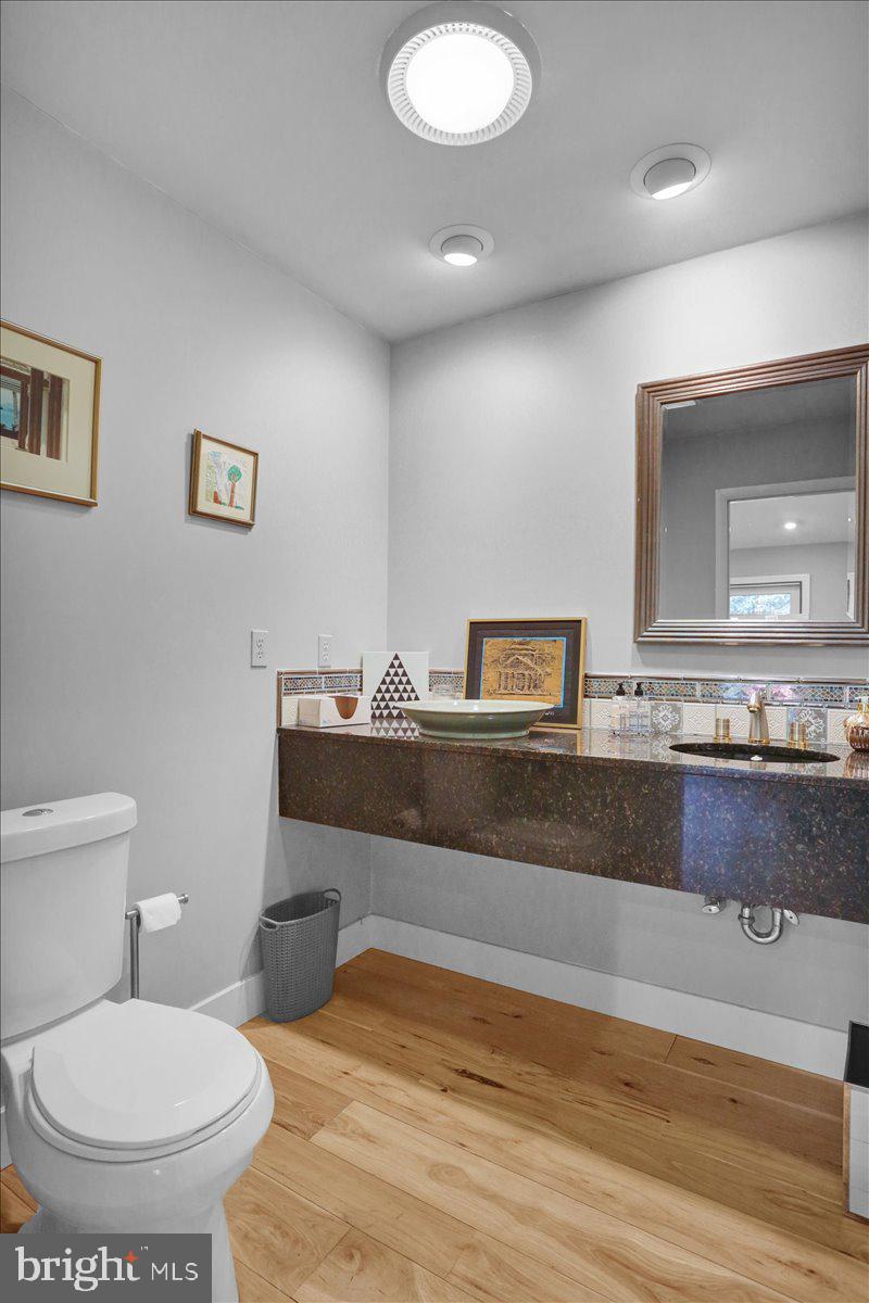 HESSIAN PINES - Residential