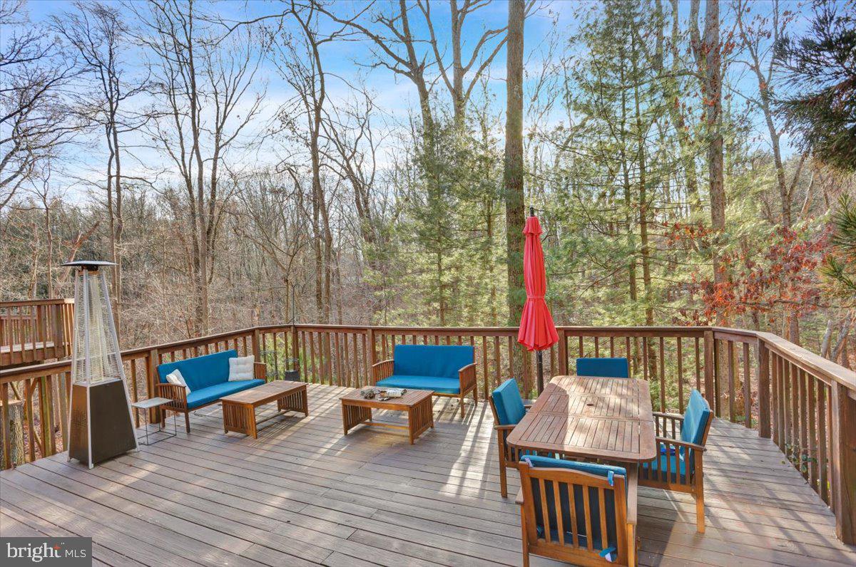 HESSIAN PINES - Residential