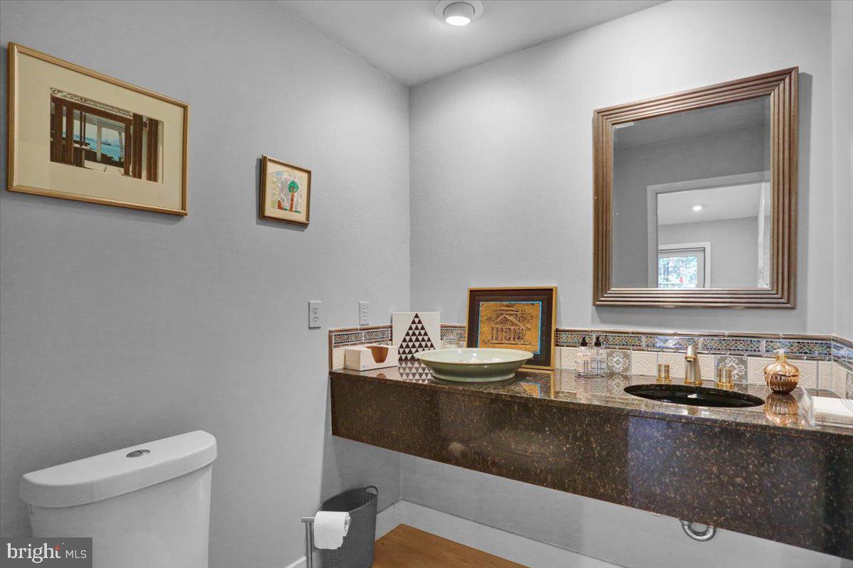 HESSIAN PINES - Residential