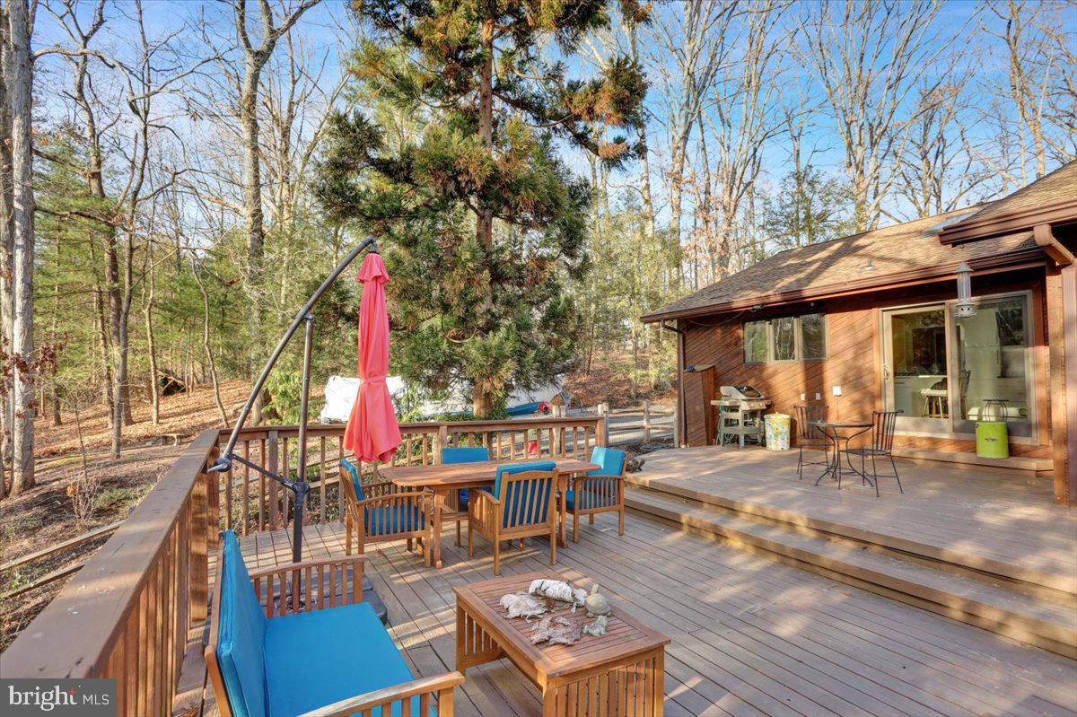 HESSIAN PINES - Residential