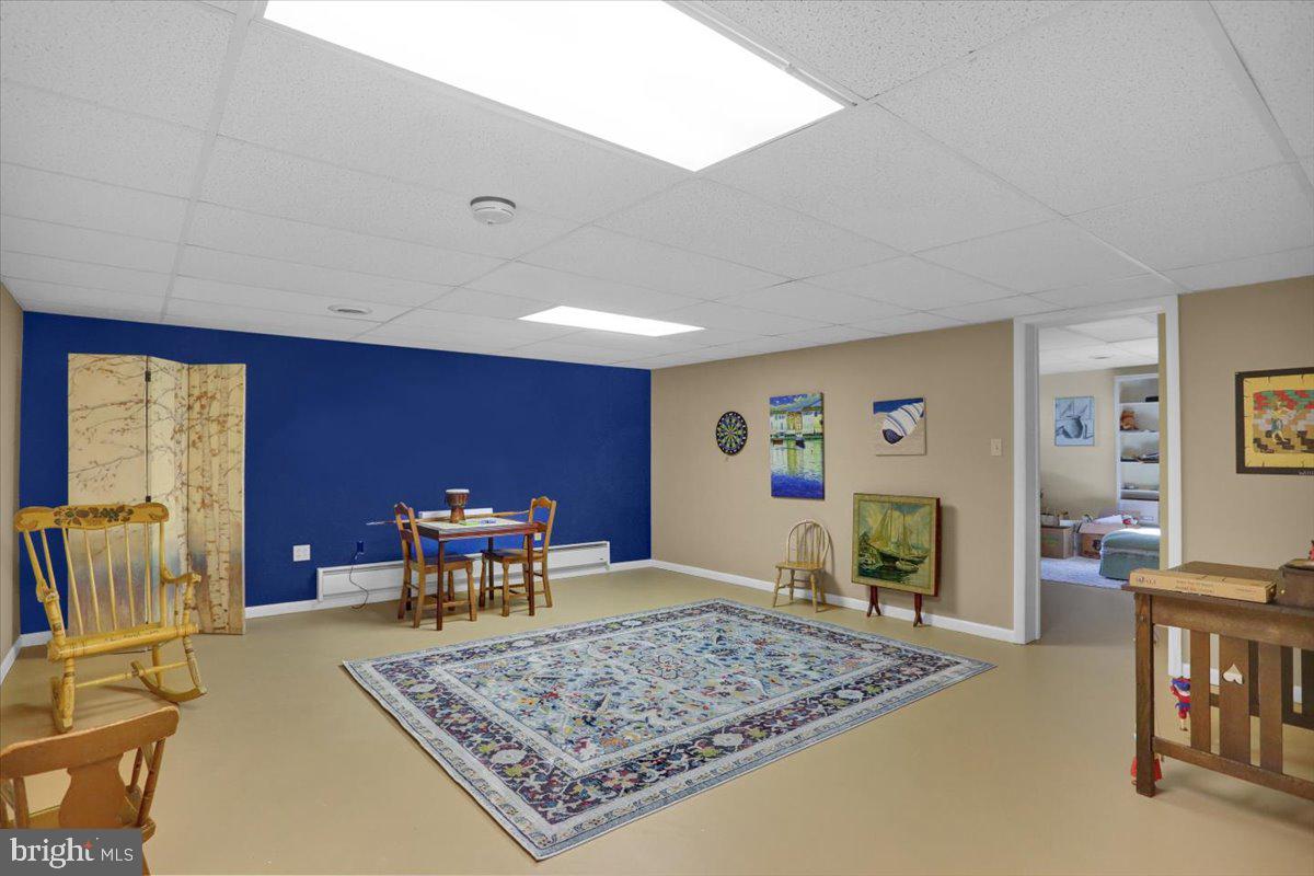 HESSIAN PINES - Residential