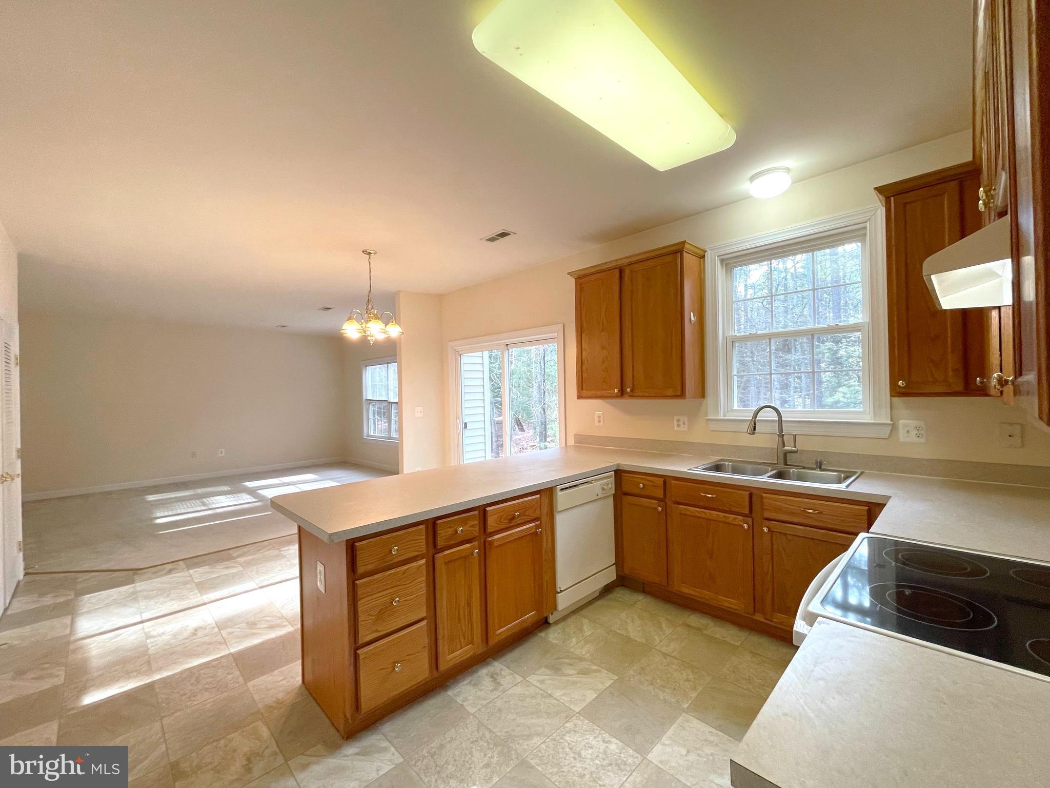 KEDGES STRAIT - Residential Lease