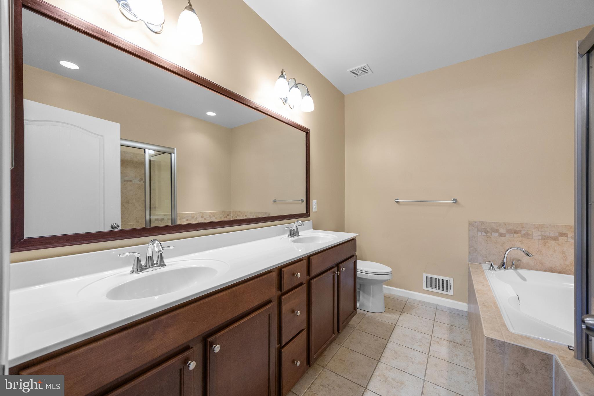 ST CHARLES HERITAGE - Residential